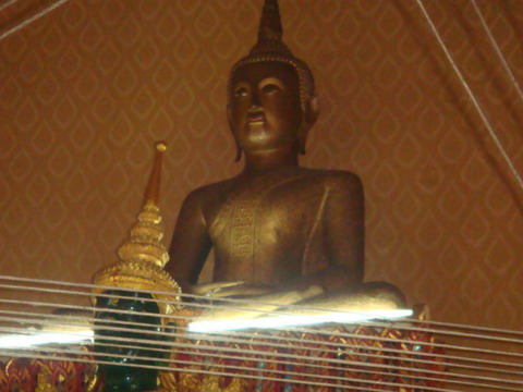 หลวงพ่อปากแดง หลวงพ่อปากแดง